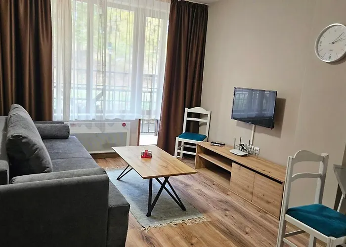 Minkov Apartments, - замъка 2 Παμπόροβο